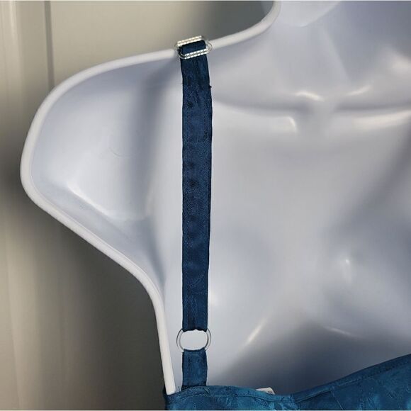 VINTAGE BEST UNITED GARMENT CO. - Picture 5 of 7